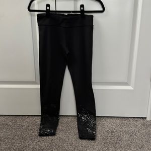 Ivivva (Lululemon) Leggings w splatter print